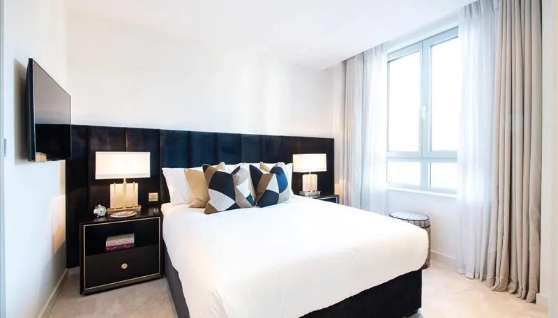 2 bed property in Edgware Road, London